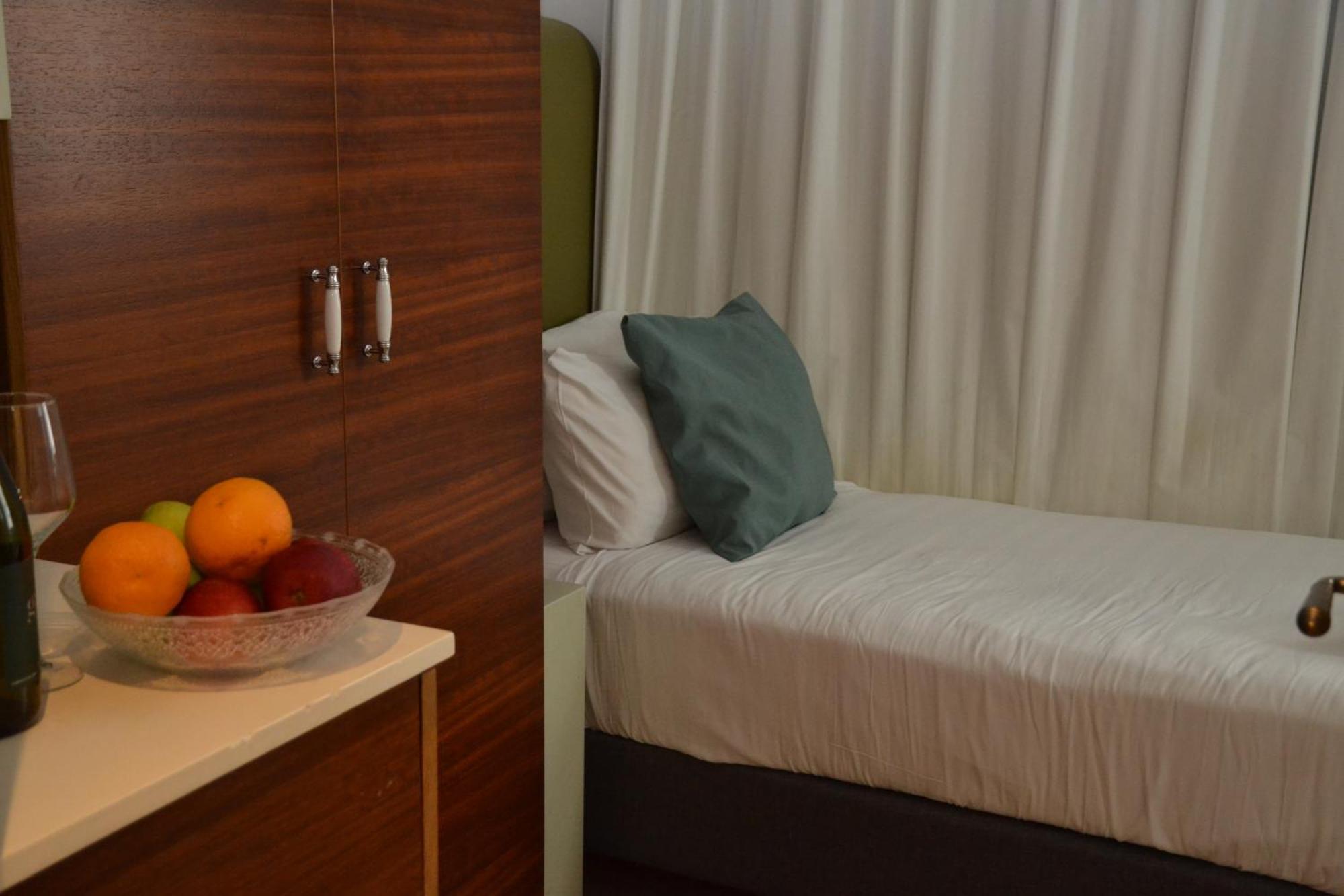 Bell Boutique And Spa Hotel Тел Авив Екстериор снимка